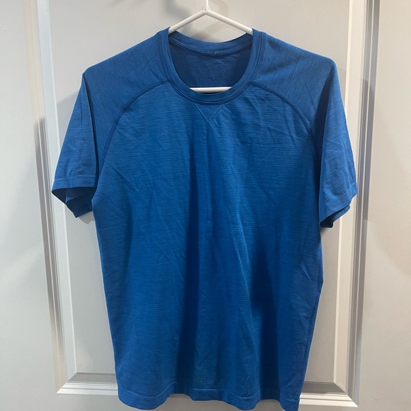 lululemon athletica Other - Lululemon Metal Vent Tech Short Sleeve Blue Size Small
